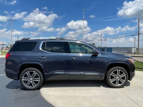Used 2019 GMC Acadia Denali w/ Technology Package FWD image 9