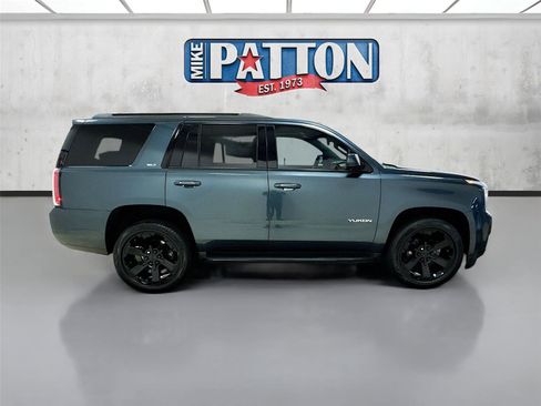 Used 2019 GMC Yukon SLT w/ Graphite Performance Edition AWD/4WD image 8