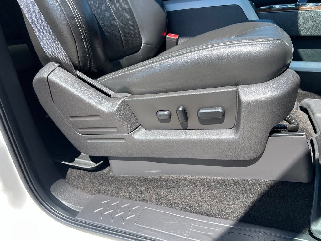 Used 2013 Ford F150 Lariat w/ Lariat Chrome Pkg AWD/4WD image 23