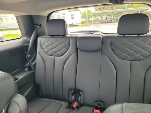 Used 2022 Hyundai Palisade Limited w/ Cargo Package AWD/4WD image 12