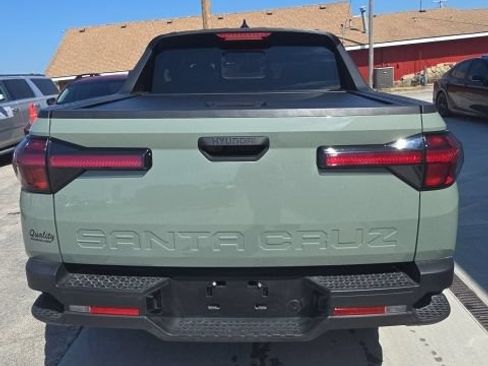 Used 2023 Hyundai Santa Cruz SEL w/ Activity Package FWD image 7