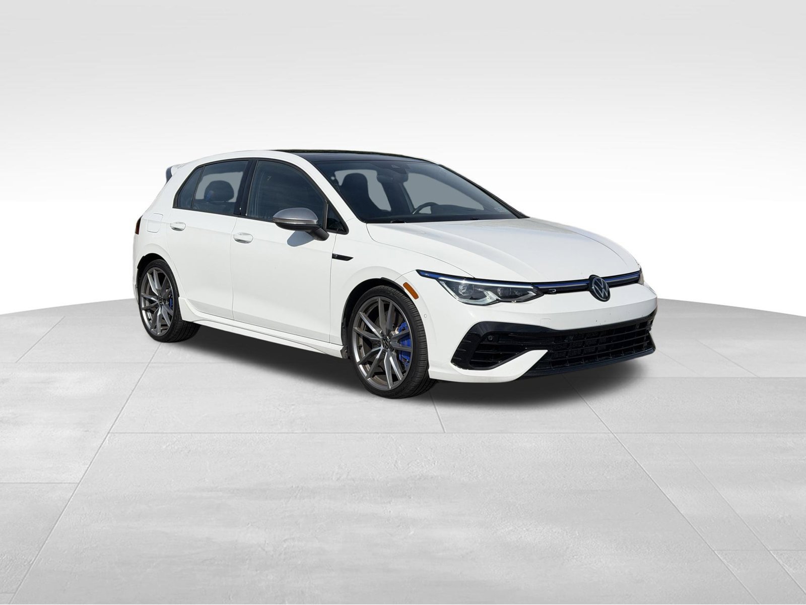 Used 2024 Volkswagen Golf R AWD/4WD image 2