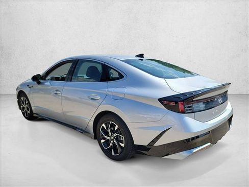 Used 2025 Hyundai Sonata SEL FWD image 7