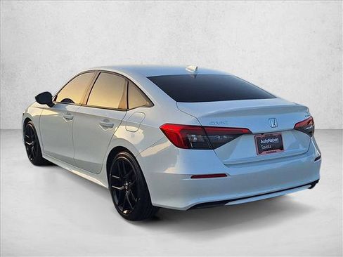 Used 2022 Honda Civic Sport image 8