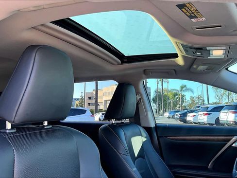 Certified 2022 Lexus RX 350L FWD w/ Premium Package image 13