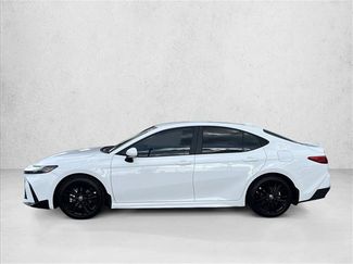Used 2025 Toyota Camry SE FWD video 2