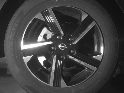 Used 2025 Nissan Sentra SV image 15