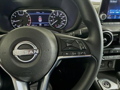 Used 2025 Nissan Sentra SV FWD image 44