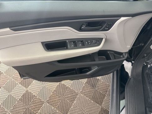 Used 2018 Honda Odyssey EX-L image 23