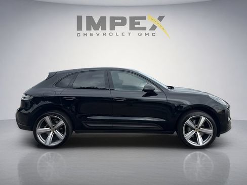Used 2022 Porsche Macan AWD/4WD image 7