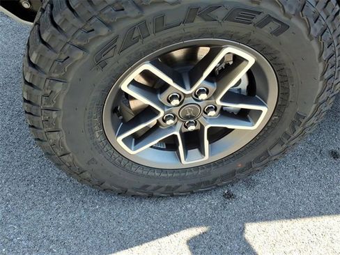 New 2025 Jeep Gladiator Mojave w/ Safety Group image 10