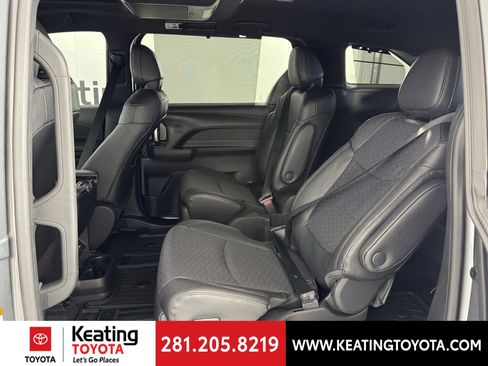New 2026 Toyota Sienna Limited image 6