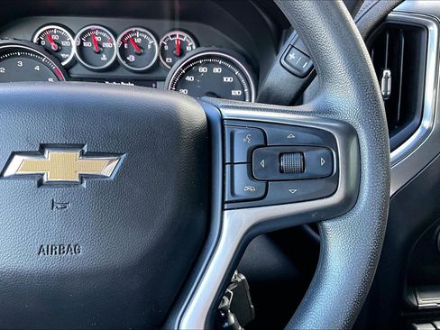 Used 2020 Chevrolet Silverado 2500 LT w/ Z71 Off-Road Package image 18