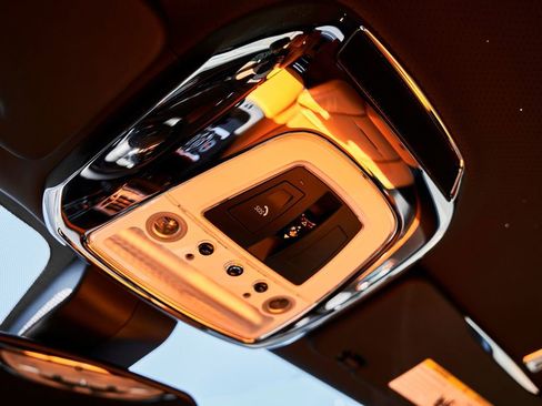 Used 2020 Rolls-Royce Wraith RWD image 71
