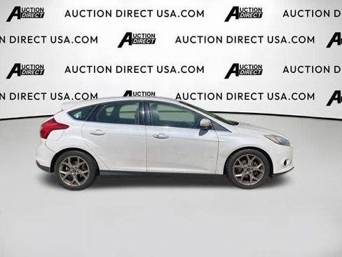 Used 2012 Ford Focus Titanium FWD image 6