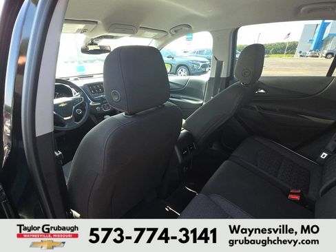 Used 2022 Chevrolet Equinox LT FWD image 27