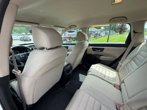 Used 2017 Honda CR-V LX image 18