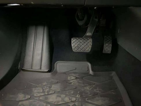 Used 2022 Volkswagen ID.4 Pro S image 36