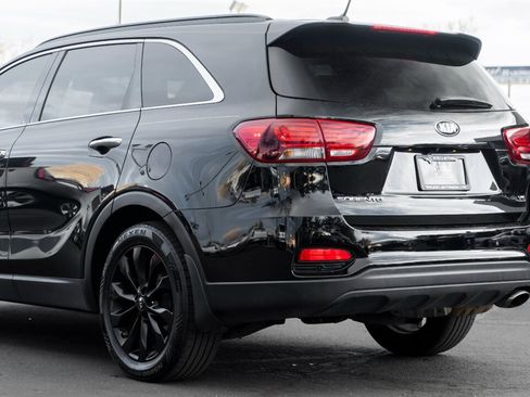 Used 2020 Kia Sorento S image 11