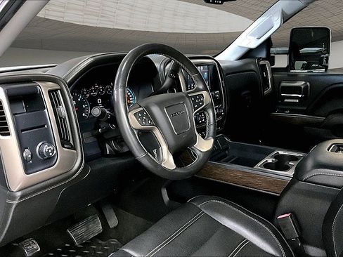 Used 2017 GMC Sierra 1500 Denali RWD image 10
