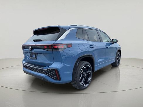 New 2026 Volkswagen Tiguan SEL R-Line AWD/4WD image 2