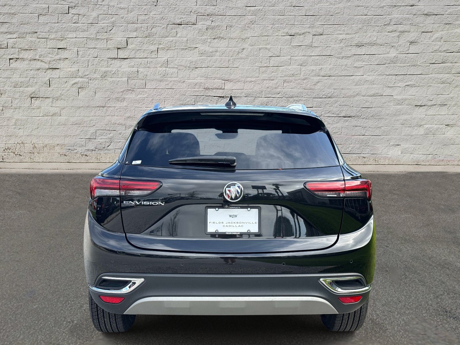 Used 2022 Buick Envision Essence w/ Technology Package I FWD image 4
