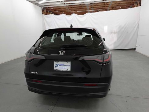 Used 2024 Honda HR-V LX image 5