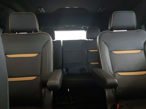 Used 2022 GMC Yukon AT4 AWD/4WD image 34