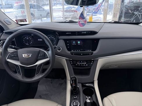 Used 2020 Cadillac XT5 Premium Luxury image 41