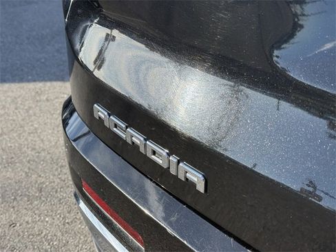 Used 2019 GMC Acadia Denali image 11