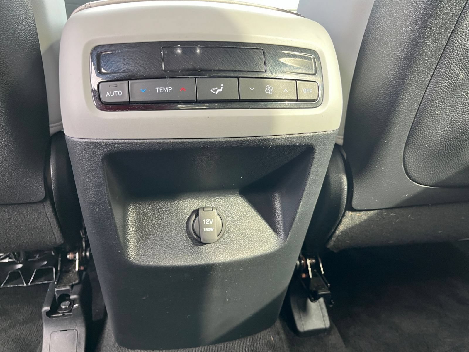 Used 2025 Hyundai Palisade SEL AWD/4WD image 25
