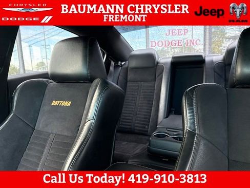 Used 2018 Dodge Charger R/T RWD image 17