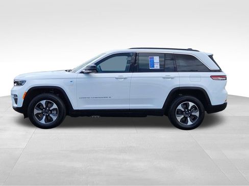 Used 2024 Jeep Grand Cherokee Limited 4xe w/ Trailer Tow Package AWD/4WD image 8