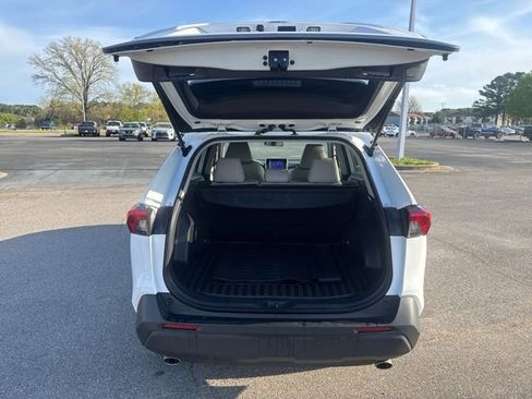 Used 2023 Toyota RAV4 XLE image 17