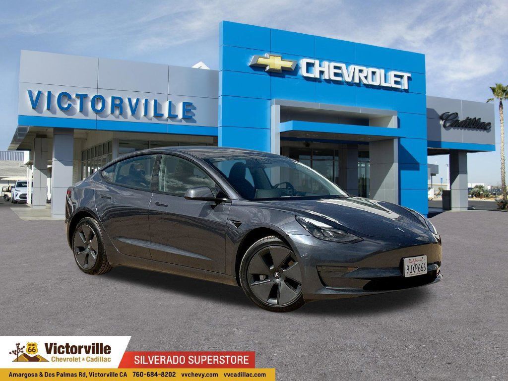 Used 2023 Tesla Model 3 Standard Range RWD image 1