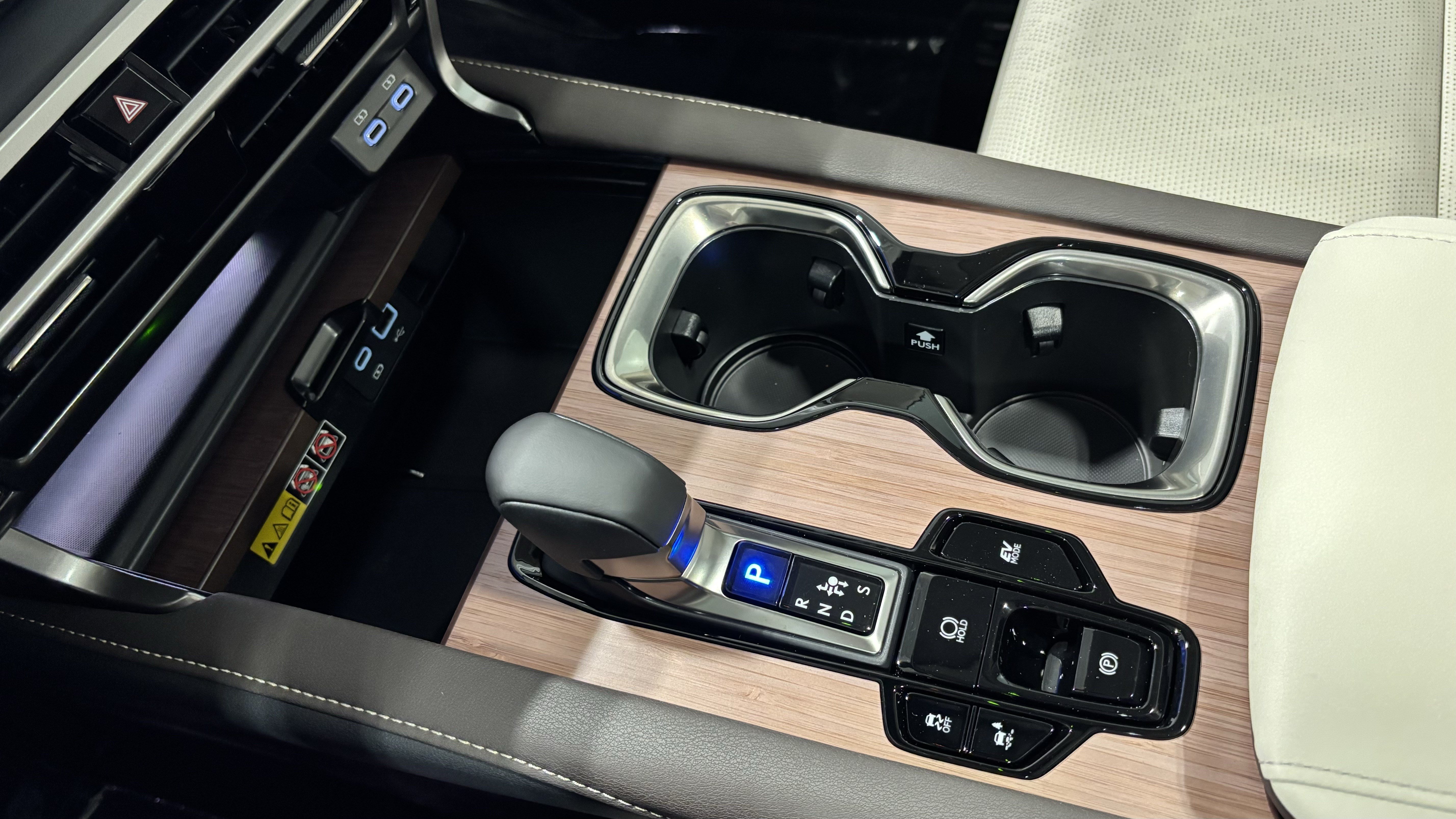 New 2026 Lexus RX 350h AWD/4WD image 25