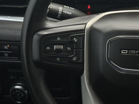 Used 2023 GMC Yukon Denali AWD/4WD image 14