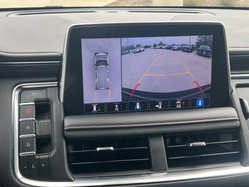 Used 2021 Chevrolet Suburban RST w/ Luxury Package image 37