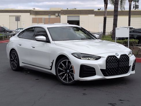 Used 2023 BMW 430i Gran Coupe xDrive w/ M Sport Package AWD/4WD image 2