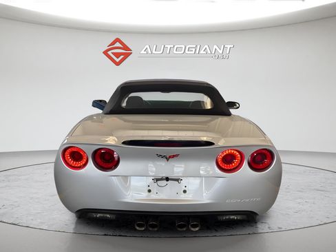 Used 2012 Chevrolet Corvette Grand Sport w/ 3LT Preferred Equipment Group RWD image 4