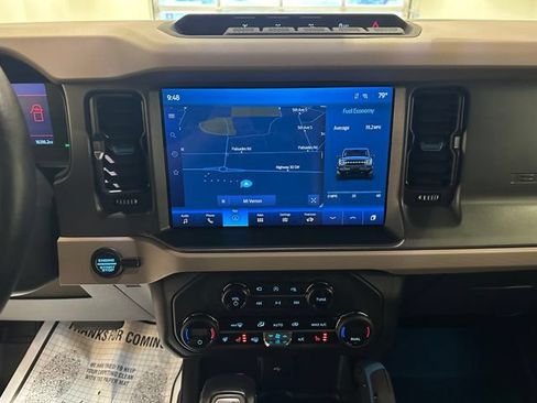 Certified 2024 Ford Bronco Wildtrak AWD/4WD image 10