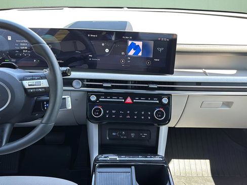 Certified 2025 Hyundai Tucson Limited image 23