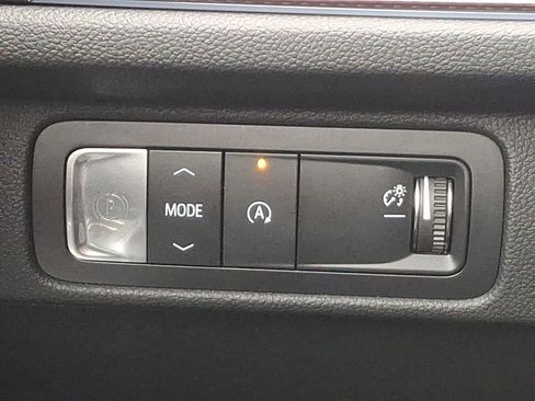 Certified 2024 Chevrolet Traverse RS image 24