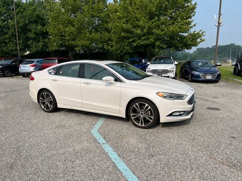 Used 2017 Ford Fusion Titanium FWD image 6
