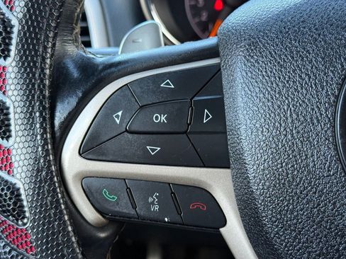 Used 2016 Jeep Grand Cherokee Limited image 17