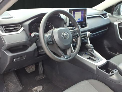 Used 2024 Toyota RAV4 XLE FWD image 16