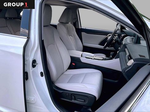 Certified 2022 Lexus RX 350 FWD w/ Premium Package image 8