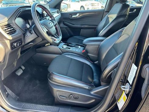 Used 2025 Ford Escape ST-Line Select image 9
