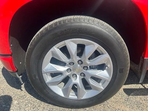 Used 2022 Chevrolet Silverado 1500 Custom AWD/4WD image 12