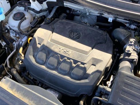 Used 2020 Volkswagen Tiguan SE AWD/4WD image 33